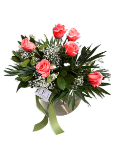 Bouquet of red roses